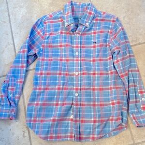 Vineyard vines kids blue and pink button down.